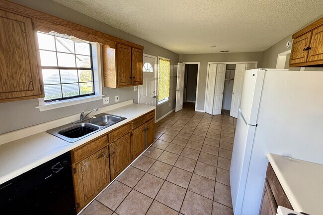 Building Photo - 2516 Glenn Pl