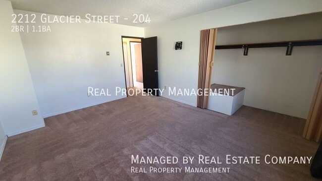 Building Photo - 2212 Glacier St