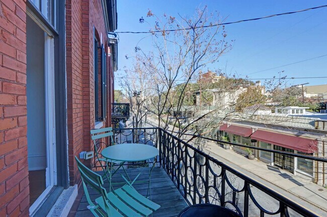 Building Photo - 415 Whitaker St