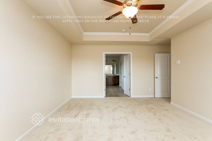 Building Photo - 141 Kingston Drive