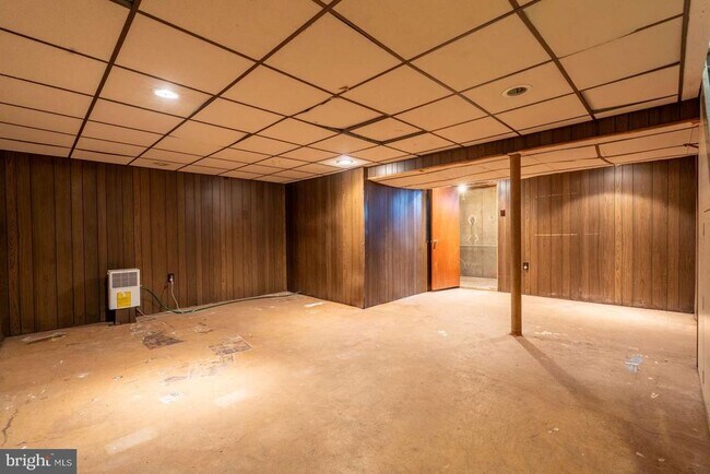 Building Photo - 1558 Specht Pl