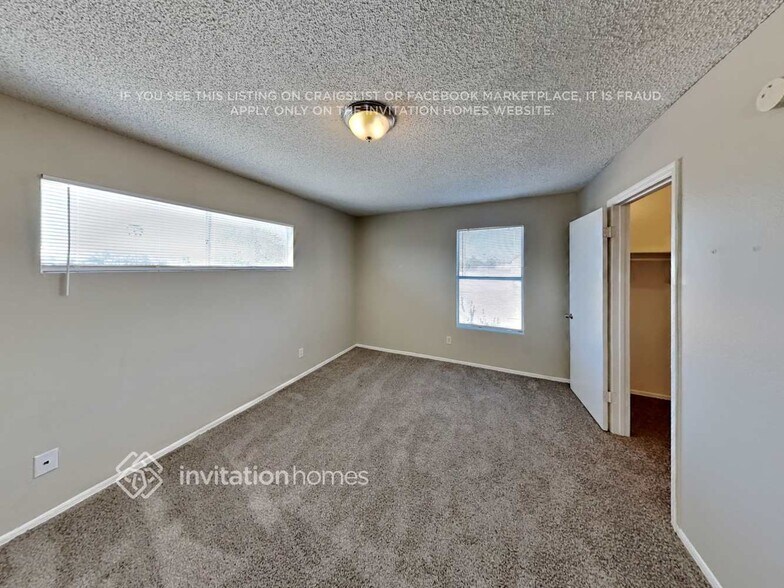 Building Photo - 630 E Jensen St