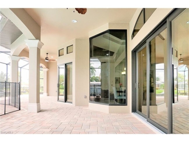 Building Photo - 601 SW 40th Terrace