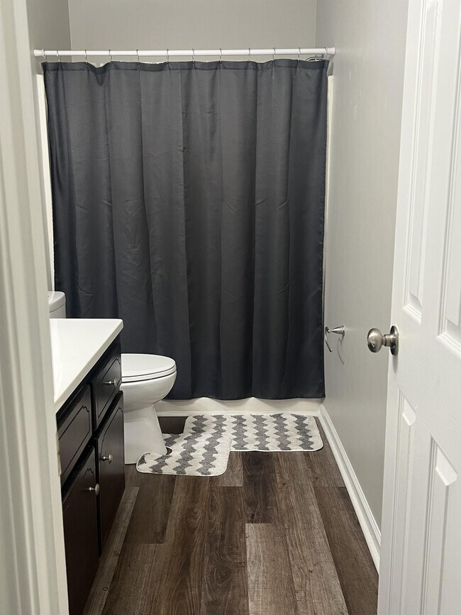 Building Photo - 822 Waterfield Dr