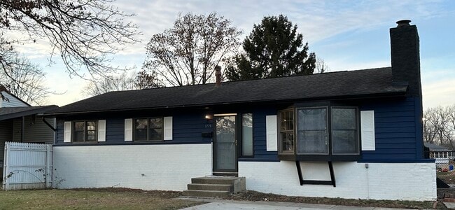 Primary Photo - Brinwood Property APT A