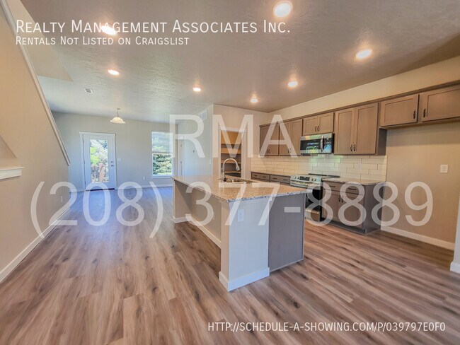 Building Photo - Brand New Luxury 4 Bedroom Townhome in Wes...
