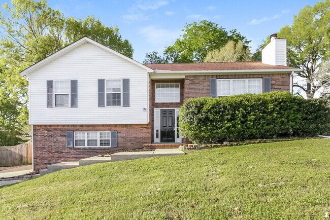 Building Photo - 3645 Rutherford Dr