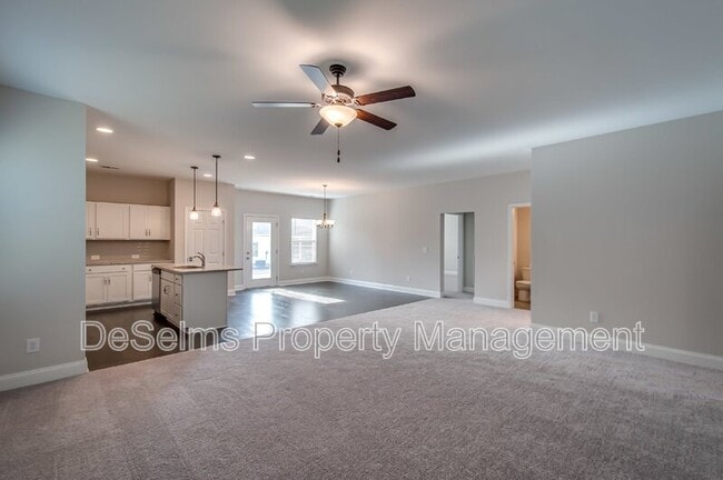 Building Photo - 1529 Holton Rd