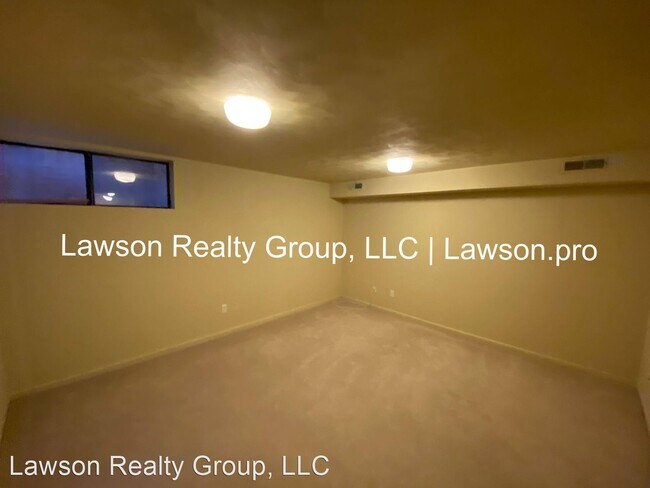 Building Photo - 2 br, 3 bath House - 2429 Avenham Ave SW #7