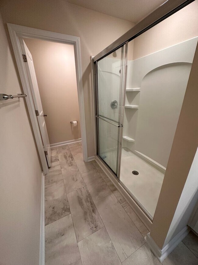 Building Photo - 3BR 2.5BA Townhome in High Point