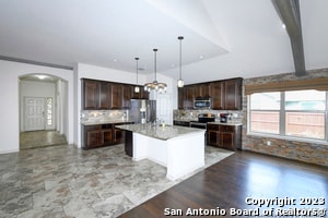 Building Photo - 842 Wall St