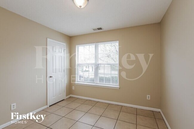 Building Photo - 5519 Stone Bluff Ct