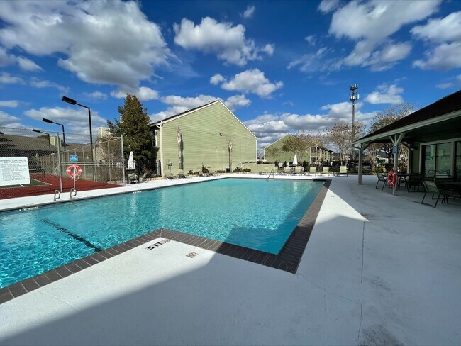 Building Photo - 14777 Wunderlich Dr