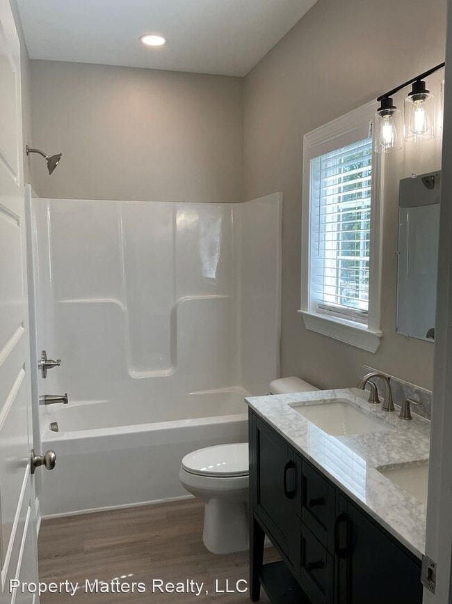 Building Photo - 3 br, 2 bath House - 3618 Little Mountain ...