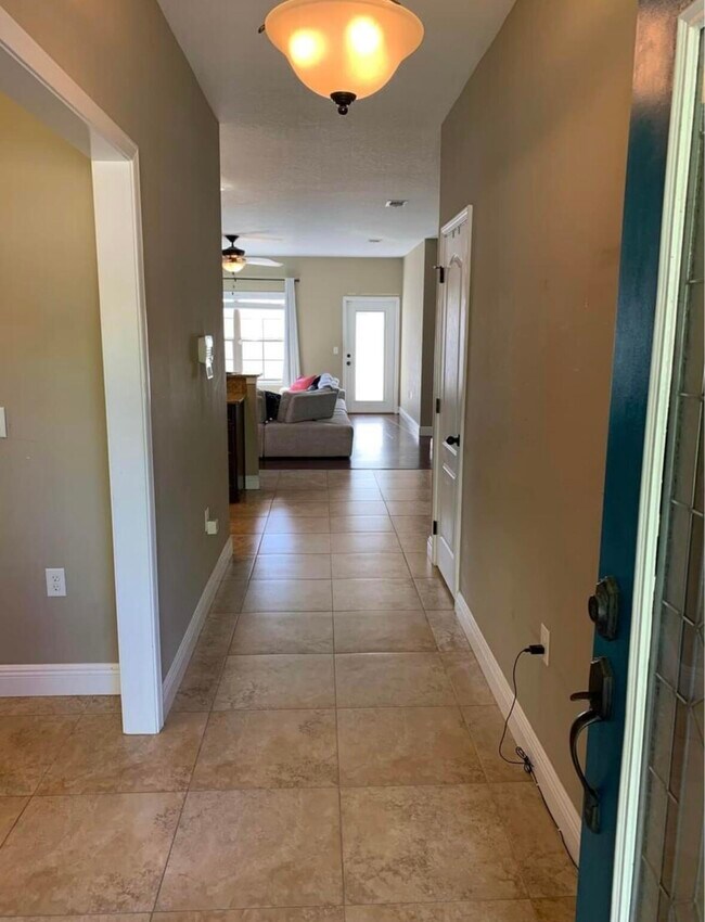 Building Photo - 41 Cactus Rd