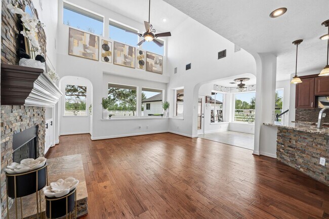 Building Photo - 7211 Savannah Glen Ln