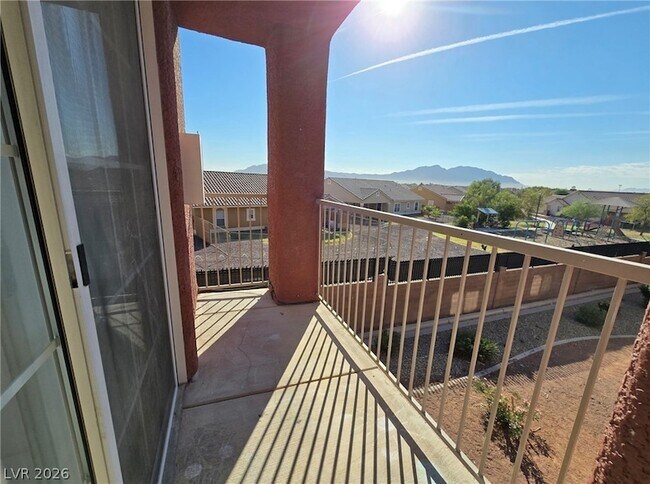 Building Photo - 4730 E Craig Rd