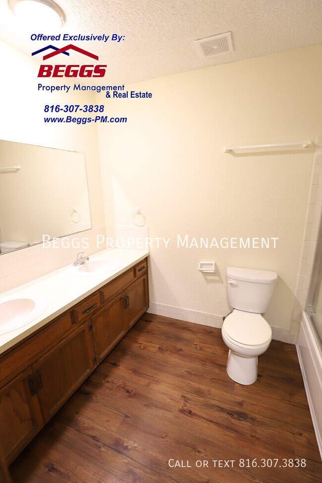 Building Photo - 1116 Broadmore Ln