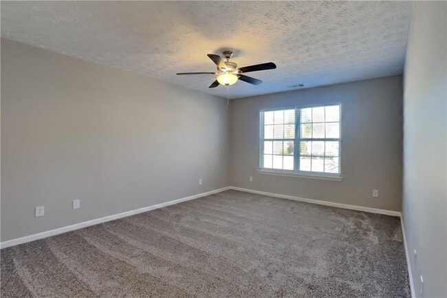 Building Photo - 1273 Royal Ives Ct SE