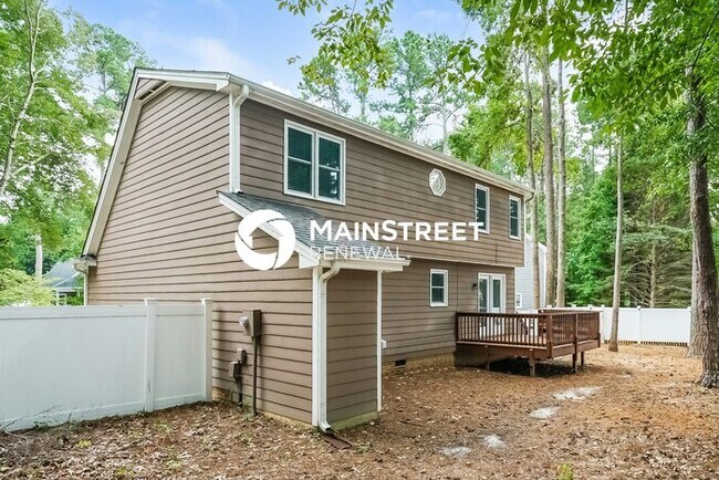 Building Photo - 3 Bedroom Pet-Friendly Home in Raleigh, NC with Main Street Renewal