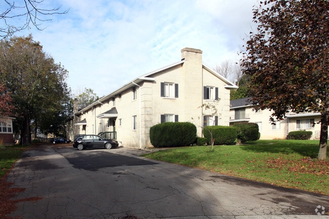 Building Photo - Heritage Garden Apartments