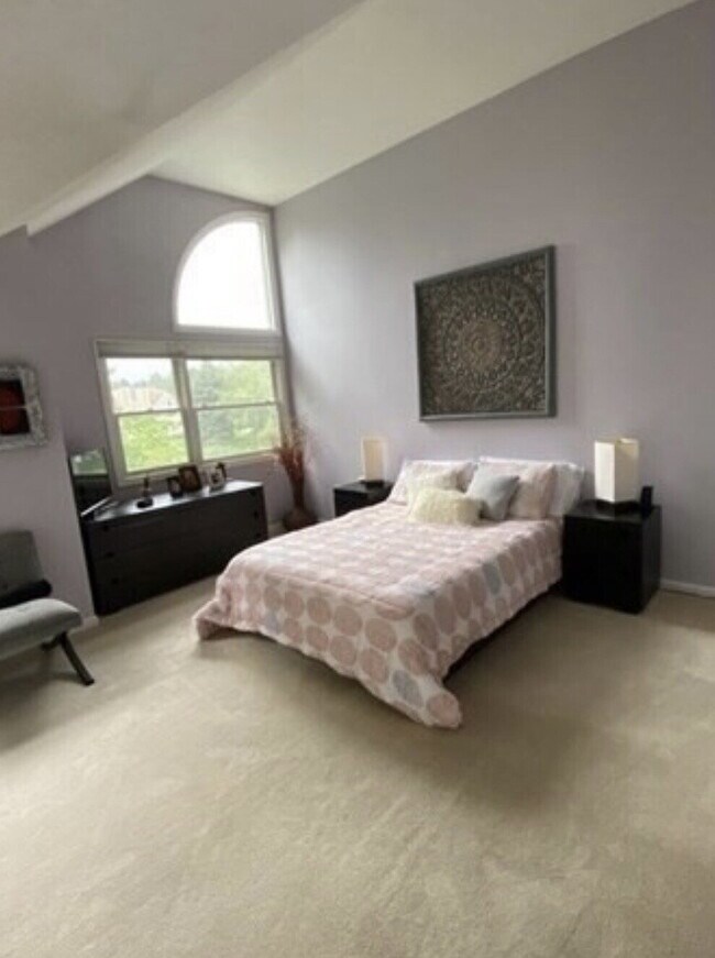 Building Photo - 10 Merganser Way