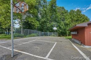 Building Photo - 126 Coachlight Square