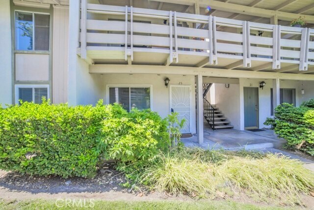 Building Photo - 23732 Hillhurst Dr