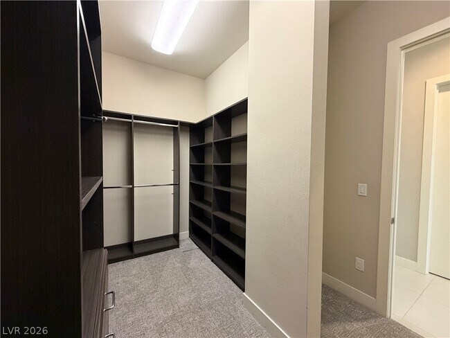 Building Photo - 66 Pristine Glen St