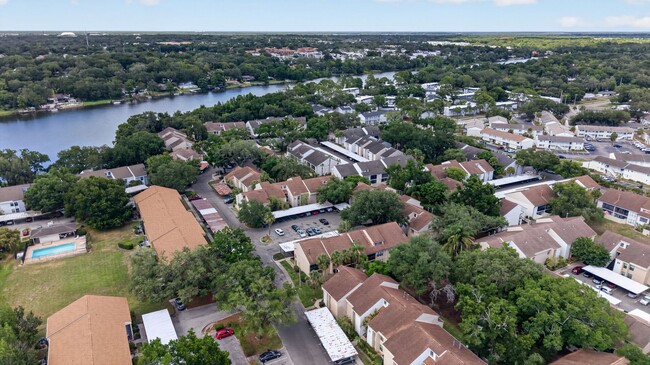 Building Photo - Cozy 3 Bedroom Available in Tampa!