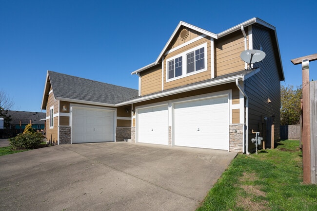 Building Photo - 7454 Halibut Dr