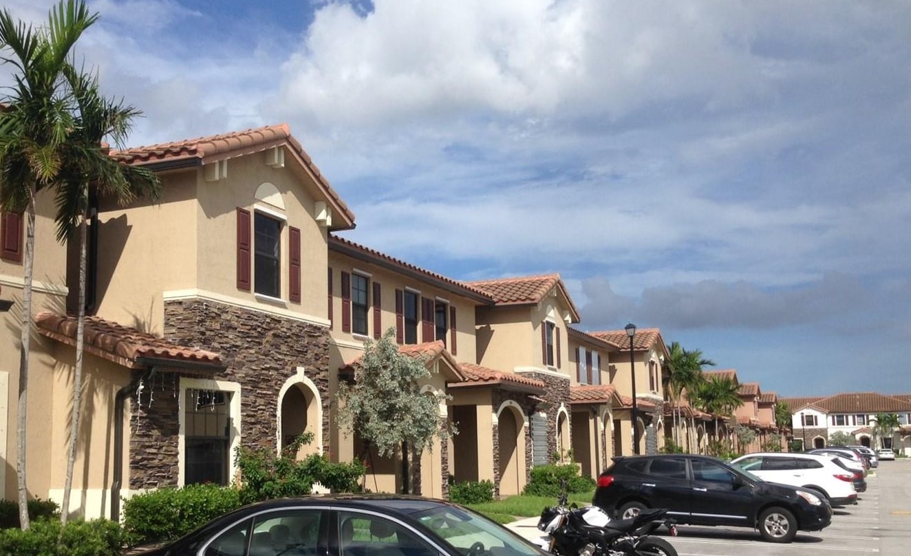 2023 photos as reference - 3370 W 90th St