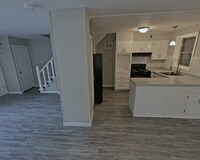 Building Photo - 726 Randle St