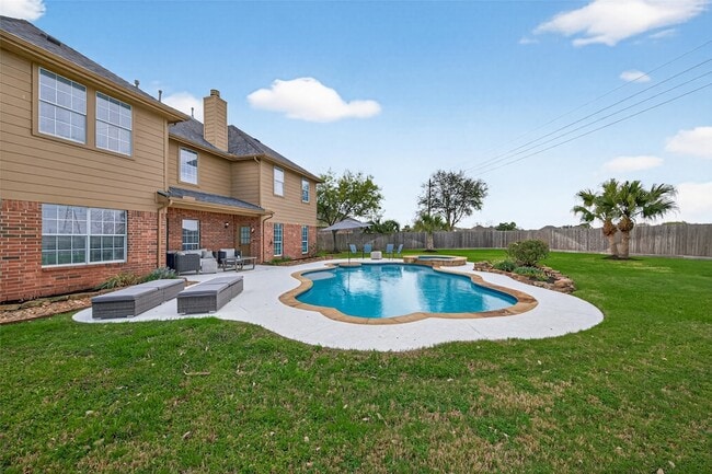 Building Photo - 3329 Oak Dale Way