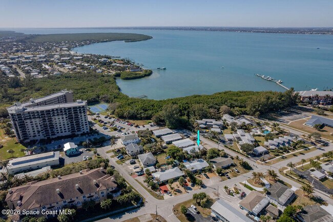 Building Photo - 722 Granada St