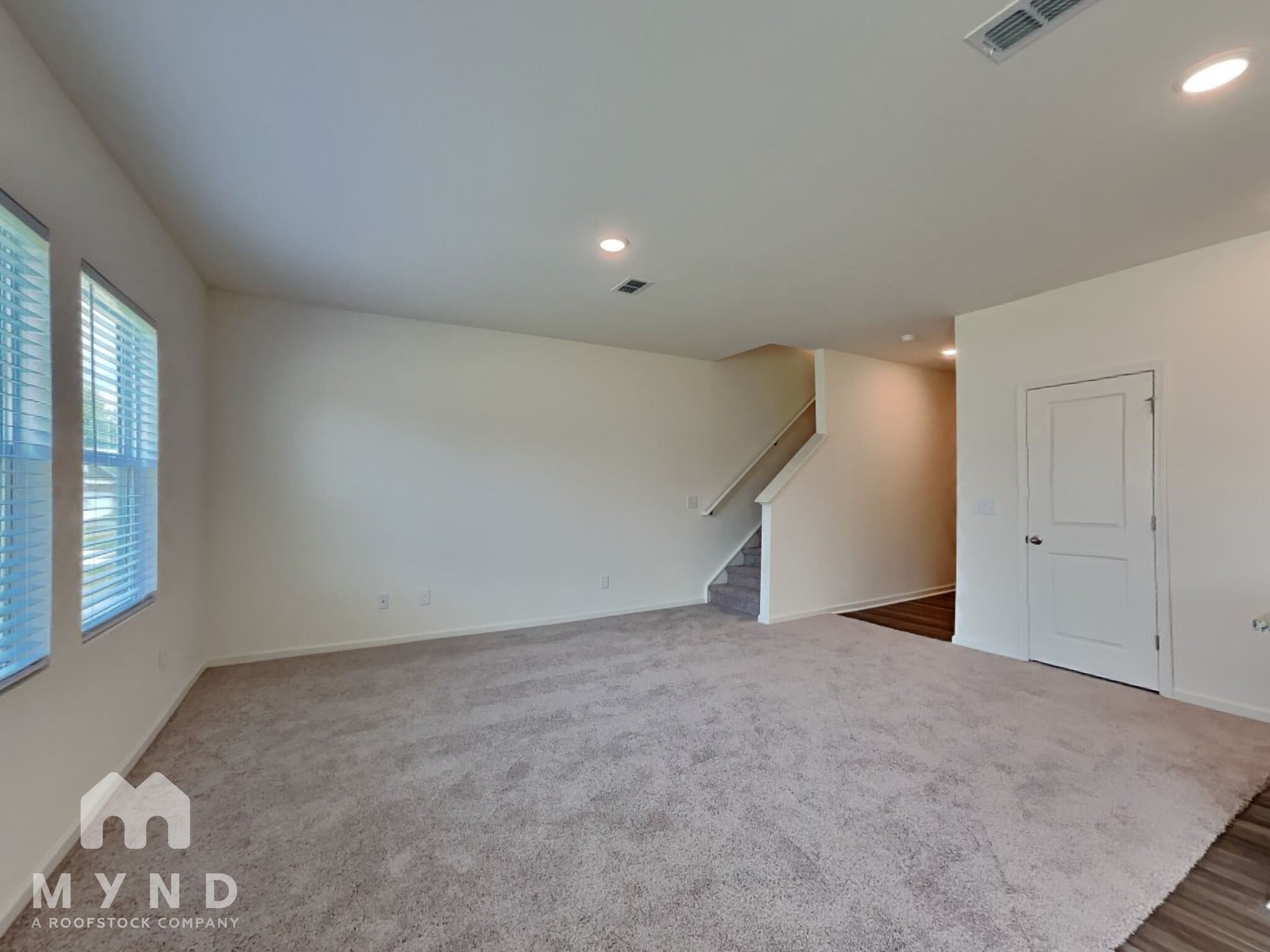 Building Photo - 1140 Centerview Dr