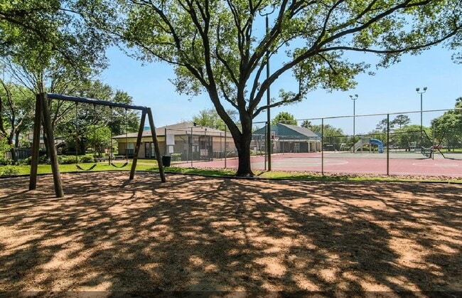 Building Photo - 11423 Wickersham Ln