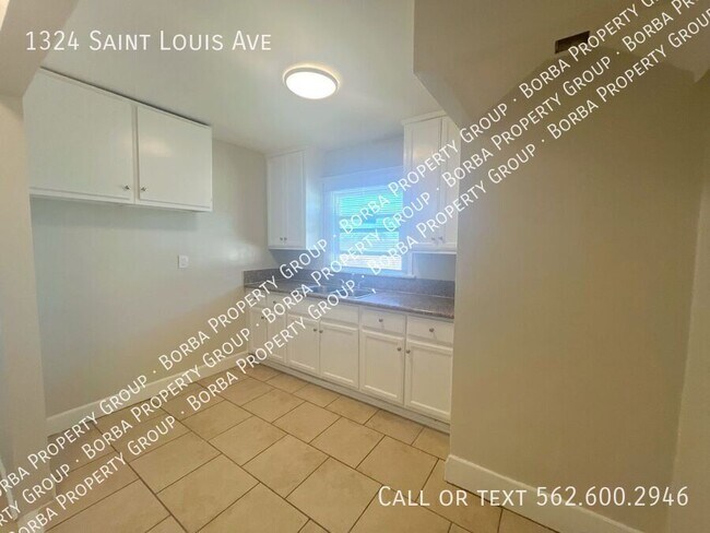 Primary Photo - 1324 St Louis Ave