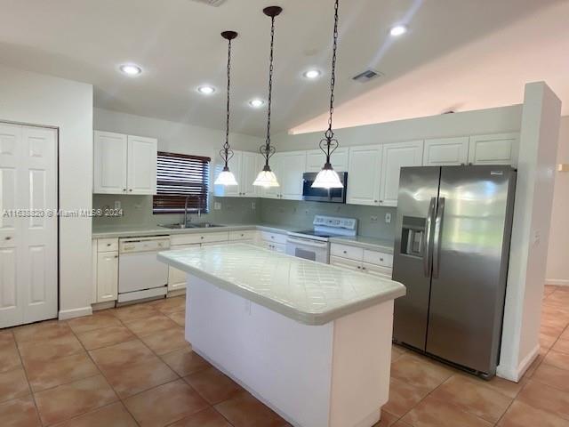 Building Photo - 12161 SW 135th Terrace