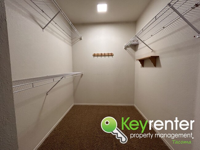 Building Photo - Magnificent North West Tacoma Home