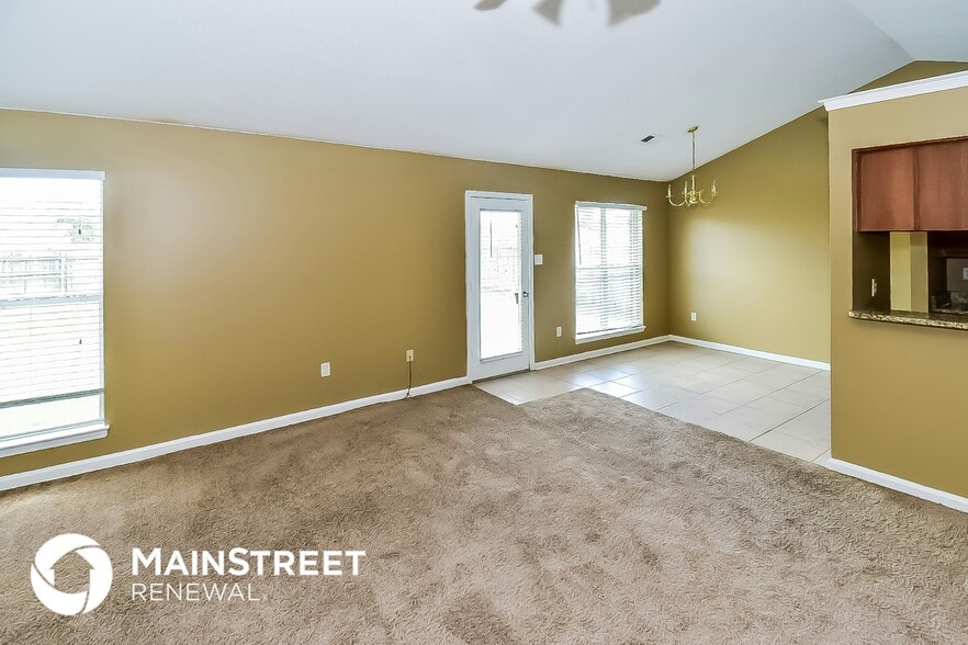 Building Photo - 6754 Quimby Dr