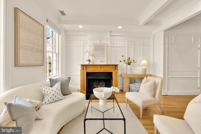 Building Photo - 1704 16th St NW