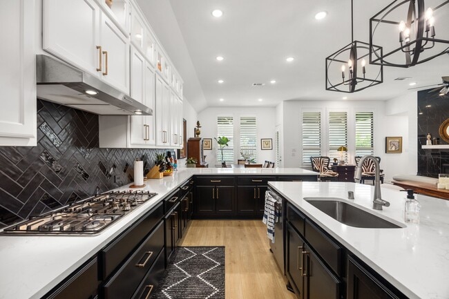 Building Photo - 17910 McClary Cardinal Dr