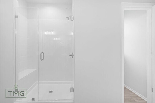 Building Photo - Move In Specials! Lincoln: Your New Home in Owasso with Modern Elegance