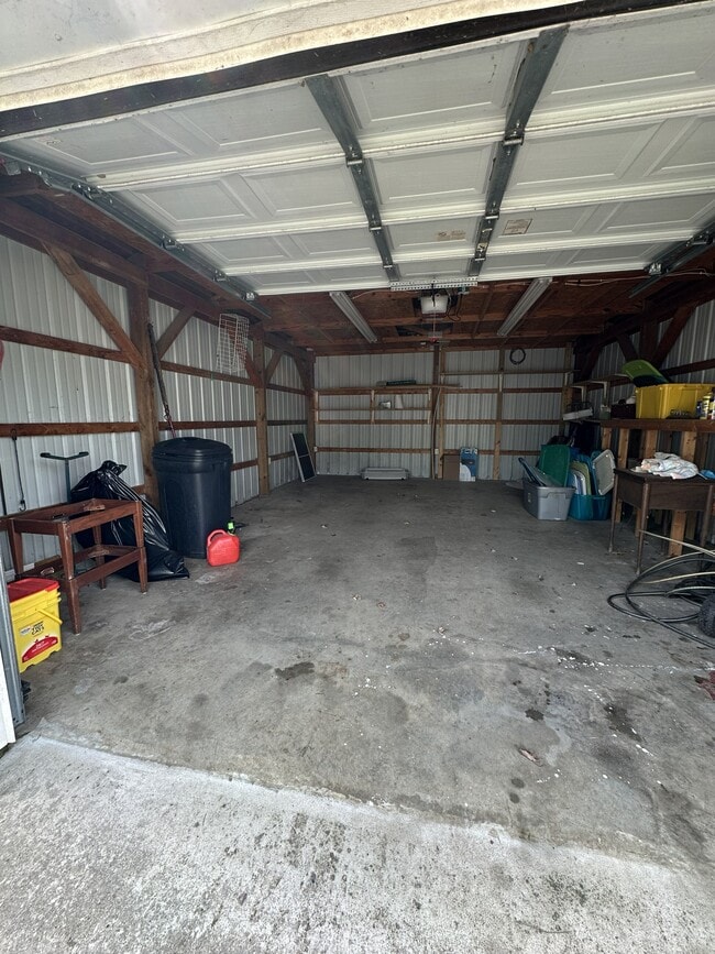 Building Photo - 225 Daniel St