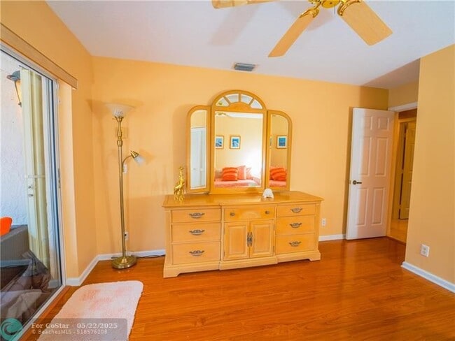 Building Photo - 20107 Ocean Key Dr