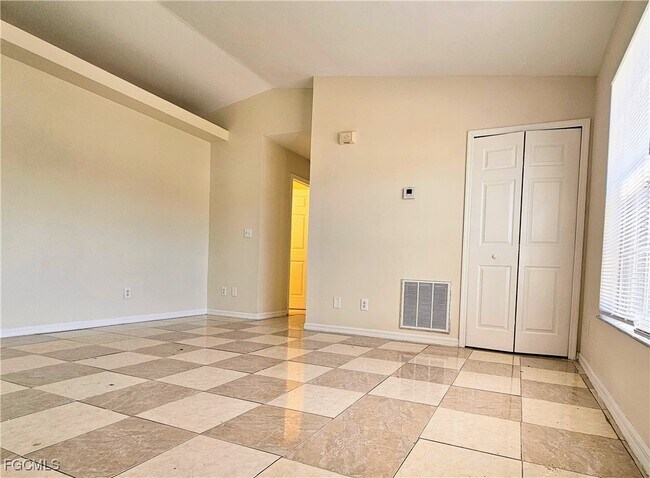 Building Photo - 4916 Leonard Blvd S