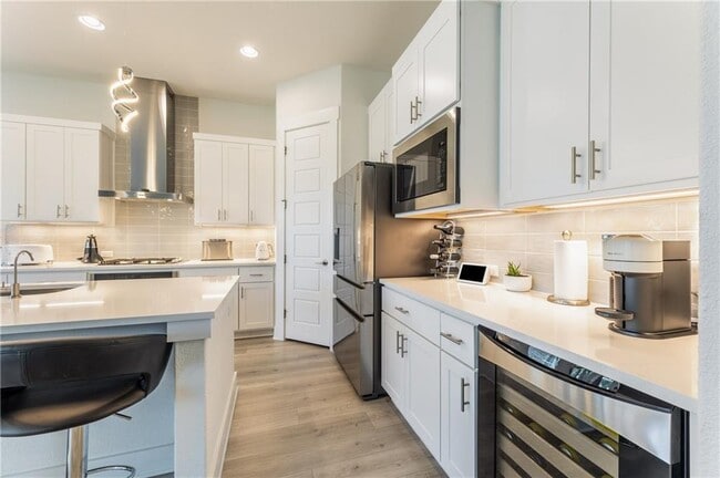 Building Photo - 718 Whitetail Dr
