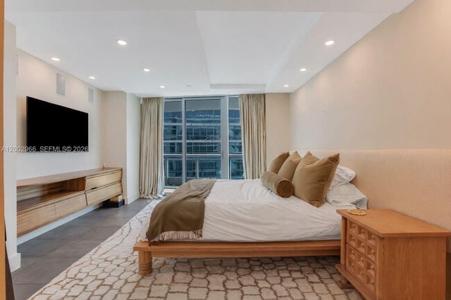 Building Photo - 9401 Collins Ave