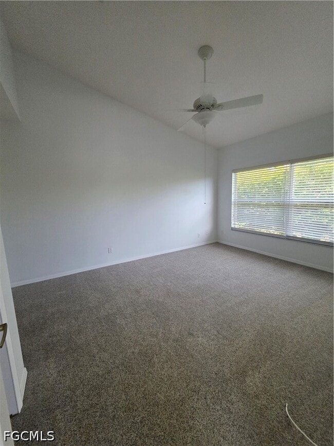 Building Photo - 2261 Somerset Ridge Dr